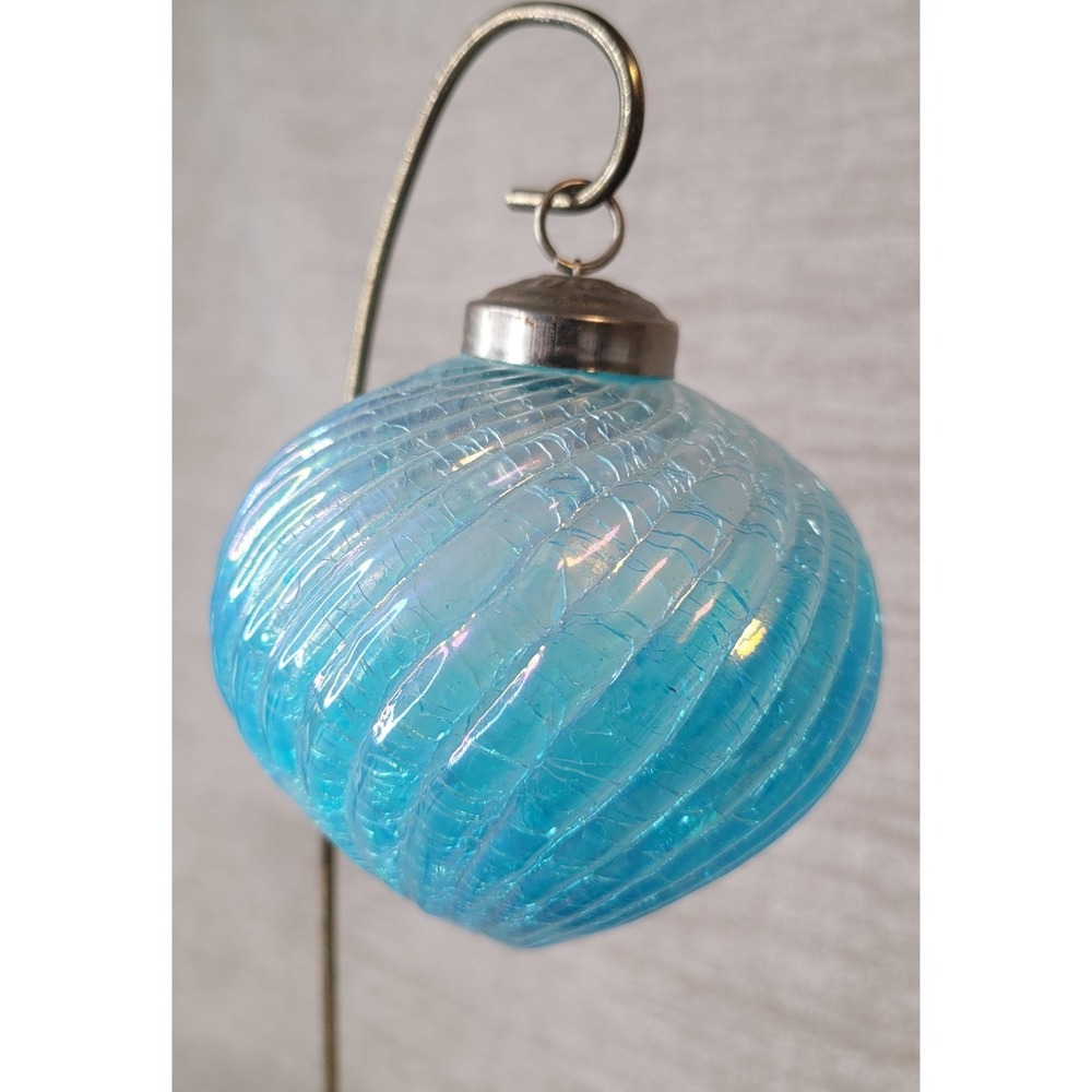 Vintage Hand Blown Iridescent Aqua Blue Art Glass Shell Christmas Ornament 3.5"